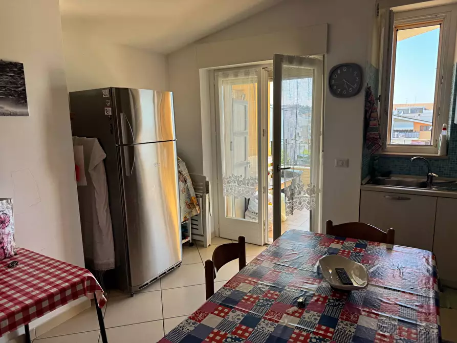 Immagine 10 di Locale commerciale in vendita  in via Scopellitti a Tortoreto