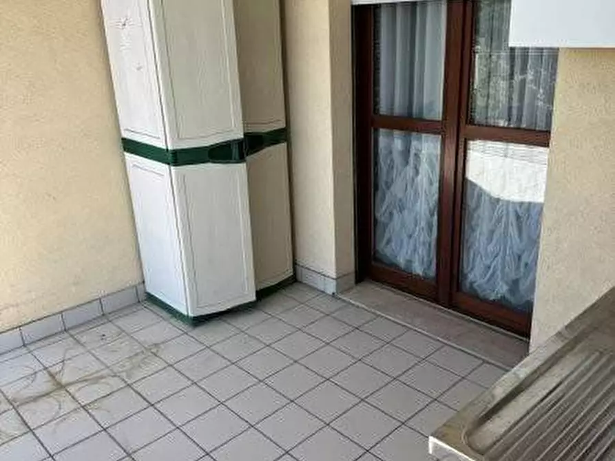 Immagine 12 di Locale commerciale in vendita  in VIA BRODOLINI a Martinsicuro