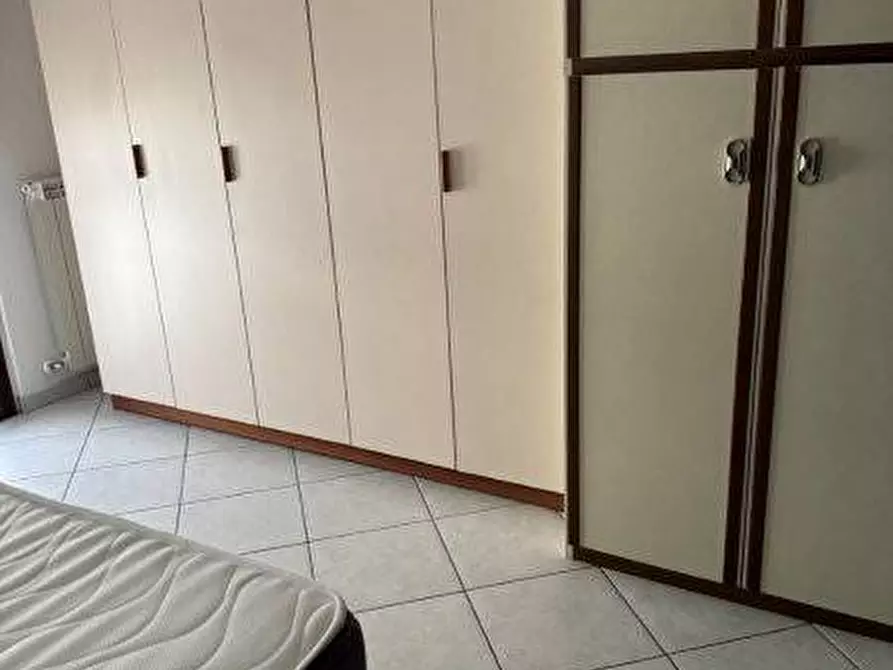 Immagine 29 di Locale commerciale in vendita  in VIA BRODOLINI a Martinsicuro