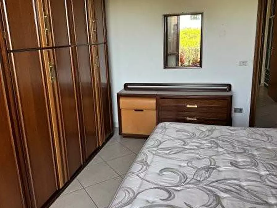 Immagine 28 di Locale commerciale in vendita  in VIA BRODOLINI a Martinsicuro