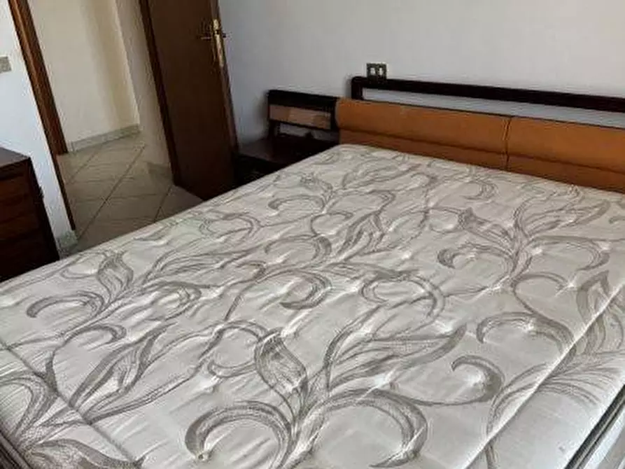 Immagine 32 di Locale commerciale in vendita  in VIA BRODOLINI a Martinsicuro