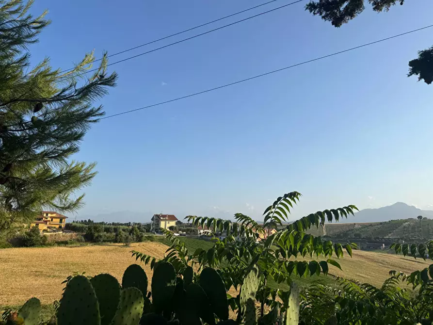 Immagine 7 di Locale commerciale in vendita  in via Piane Tronto snc a Ancarano