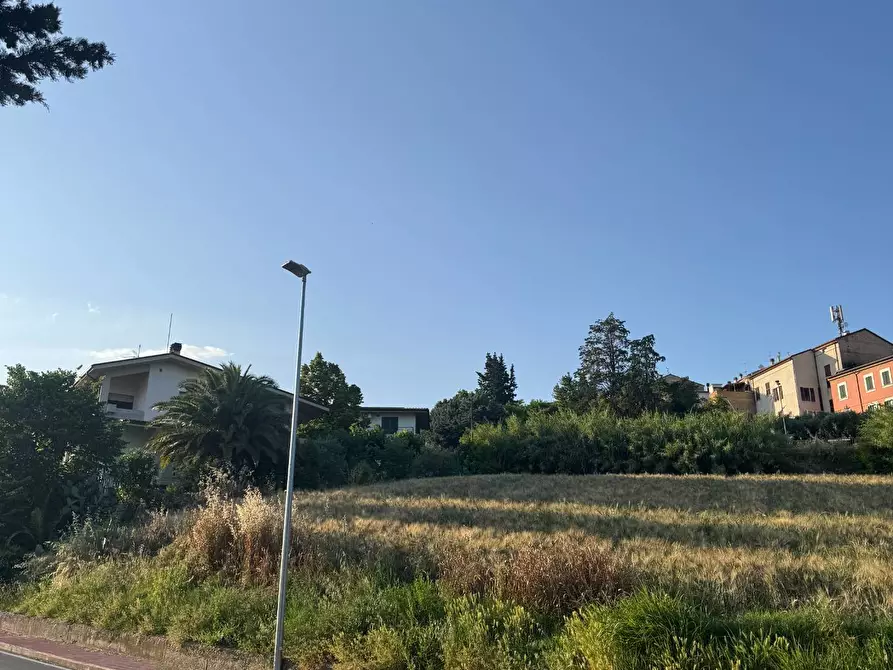 Immagine 11 di Locale commerciale in vendita  in via Piane Tronto snc a Ancarano