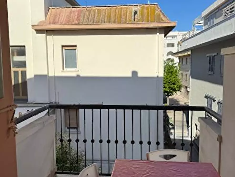 Immagine 15 di Locale commerciale in vendita  in VIA LEONARDO DA VINCI 34 a Tortoreto