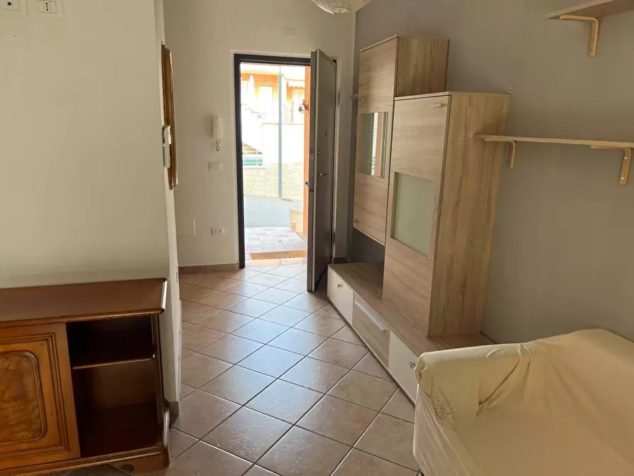 Immagine 5 di Locale commerciale in vendita  in VIA VASCELLO 9 a Tortoreto