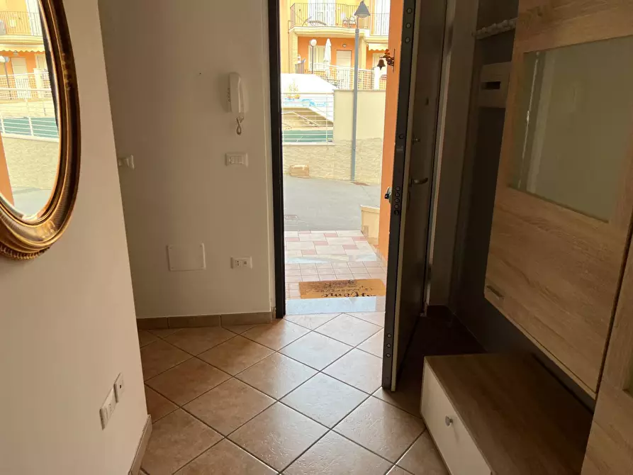 Immagine 6 di Locale commerciale in vendita  in VIA VASCELLO 9 a Tortoreto