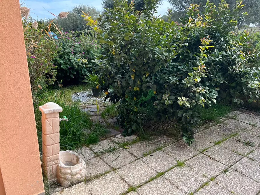 Immagine 29 di Locale commerciale in vendita  in VIA VASCELLO 9 a Tortoreto