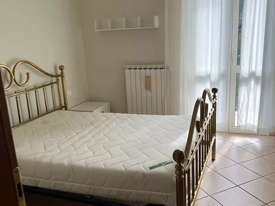 Immagine 42 di Locale commerciale in vendita  in VIA VASCELLO 9 a Tortoreto