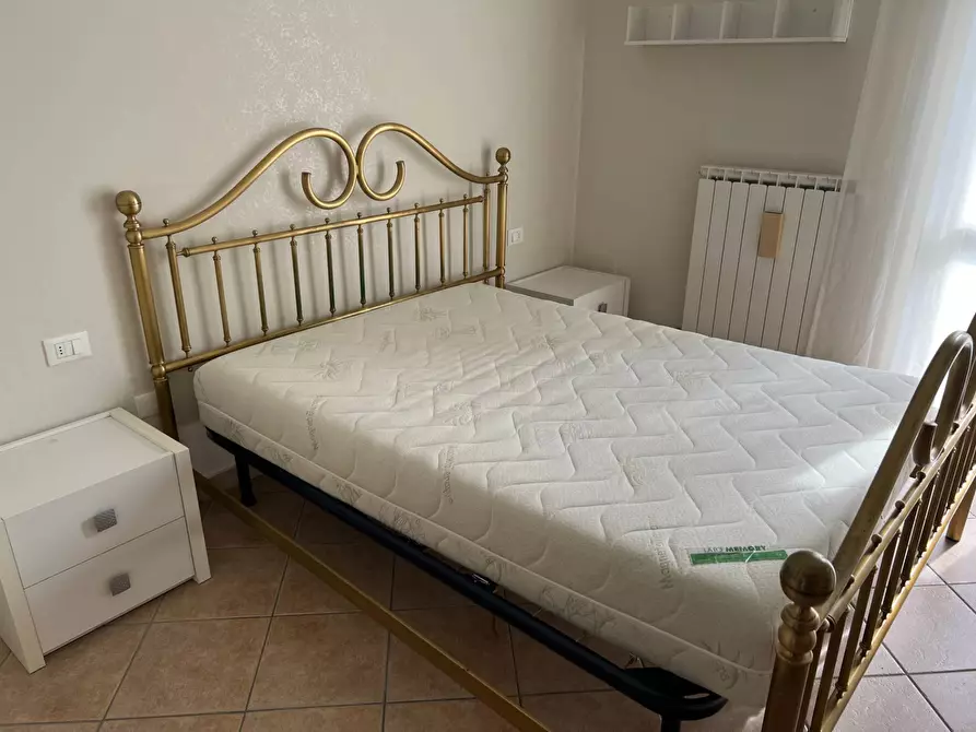 Immagine 44 di Locale commerciale in vendita  in VIA VASCELLO 9 a Tortoreto