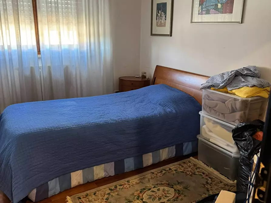 Immagine 19 di Locale commerciale in affitto  in Piazza Del Popolo 4 a Alba Adriatica