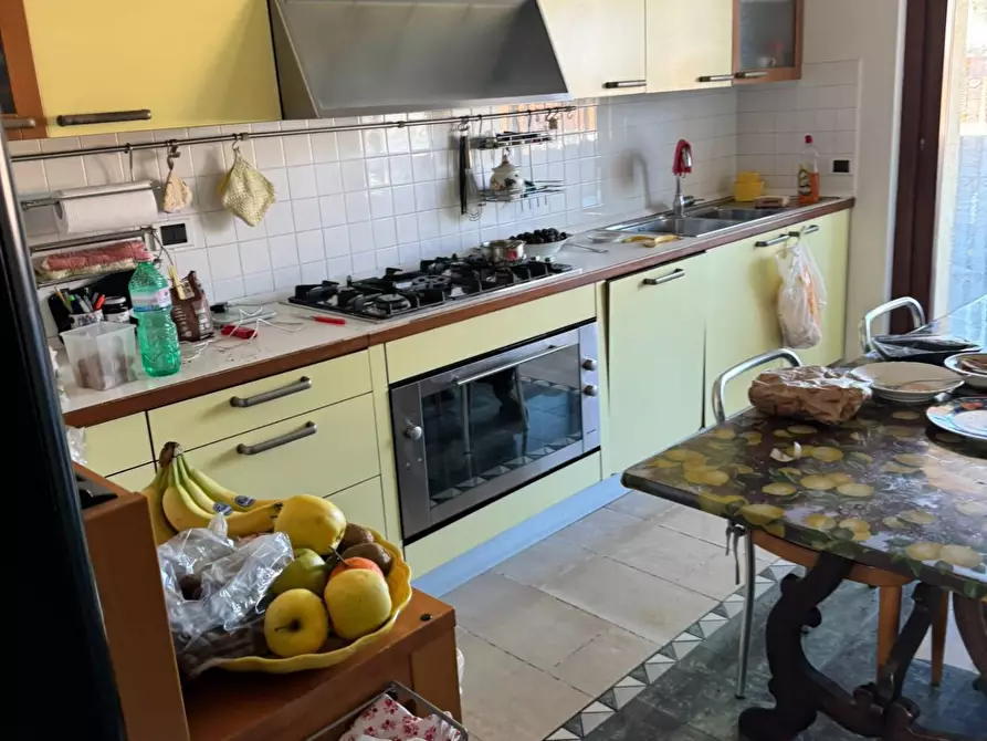 Immagine 42 di Locale commerciale in affitto  in Piazza Del Popolo 4 a Alba Adriatica