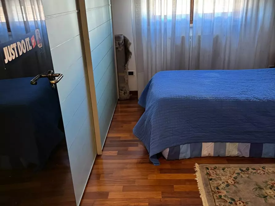 Immagine 53 di Locale commerciale in affitto  in Piazza Del Popolo 4 a Alba Adriatica