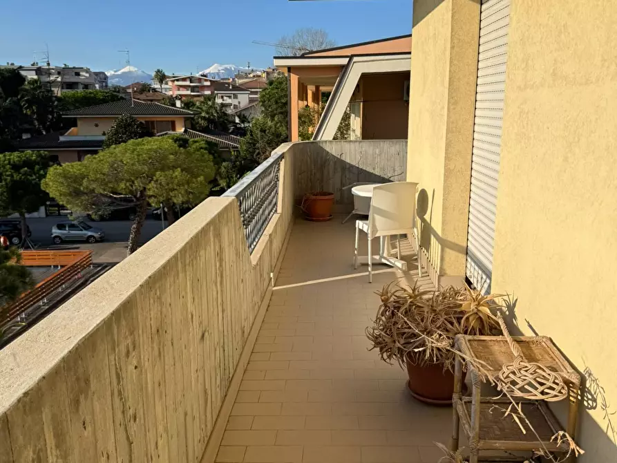 Immagine 65 di Locale commerciale in affitto  in Piazza Del Popolo 4 a Alba Adriatica