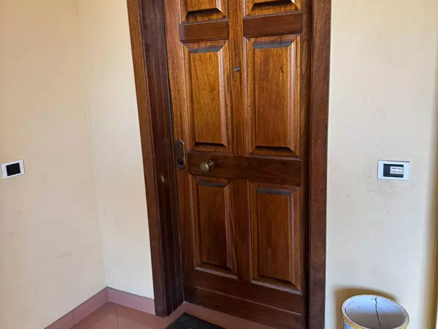 Immagine 68 di Locale commerciale in affitto  in Piazza Del Popolo 4 a Alba Adriatica