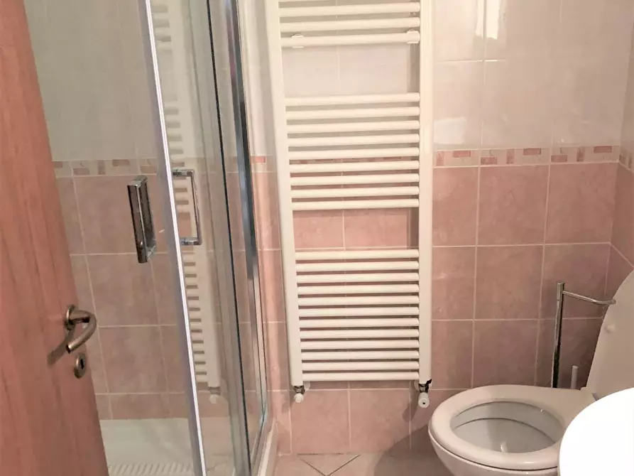 Immagine 8 di Appartamento in affitto  in via peschiera 3 a Alba Adriatica