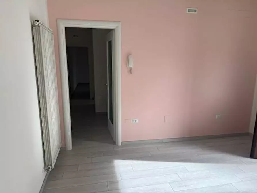 Immagine 5 di Appartamento in vendita  in via Lombardia 9 a Alba Adriatica