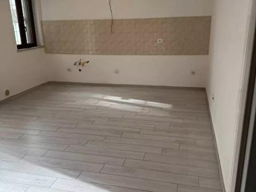 Immagine 17 di Appartamento in vendita  in via Lombardia 9 a Alba Adriatica