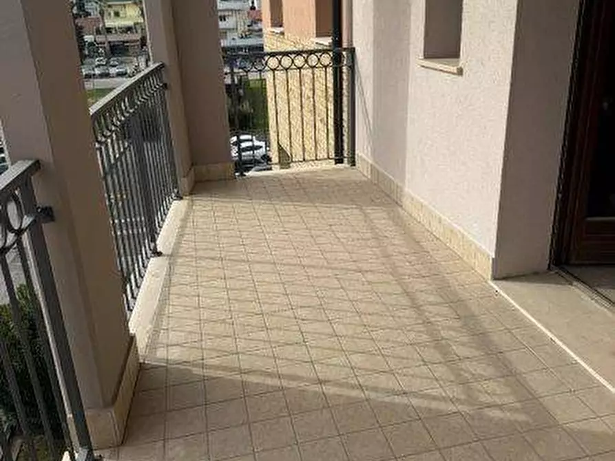 Immagine 10 di Attico in vendita  in via Giolitti a Tortoreto