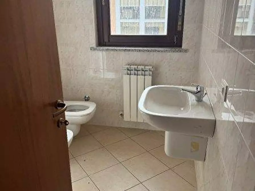 Immagine 11 di Attico in vendita  in via Giolitti a Tortoreto