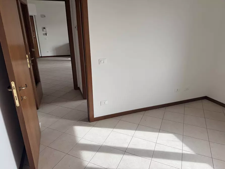 Immagine 17 di Attico in vendita  in via Giolitti a Tortoreto