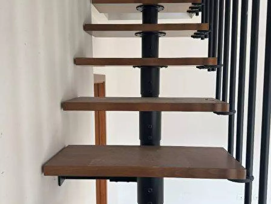 Immagine 19 di Attico in vendita  in via Giolitti a Tortoreto