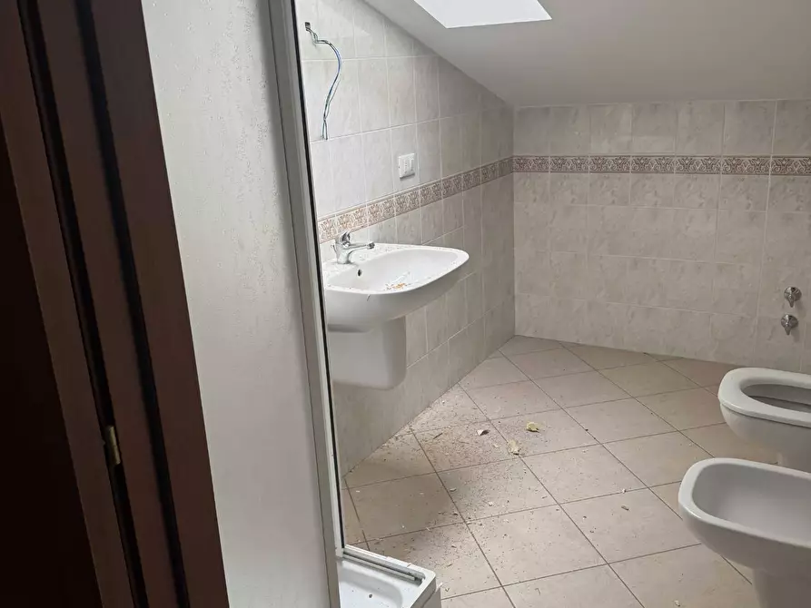 Immagine 20 di Attico in vendita  in via Giolitti a Tortoreto