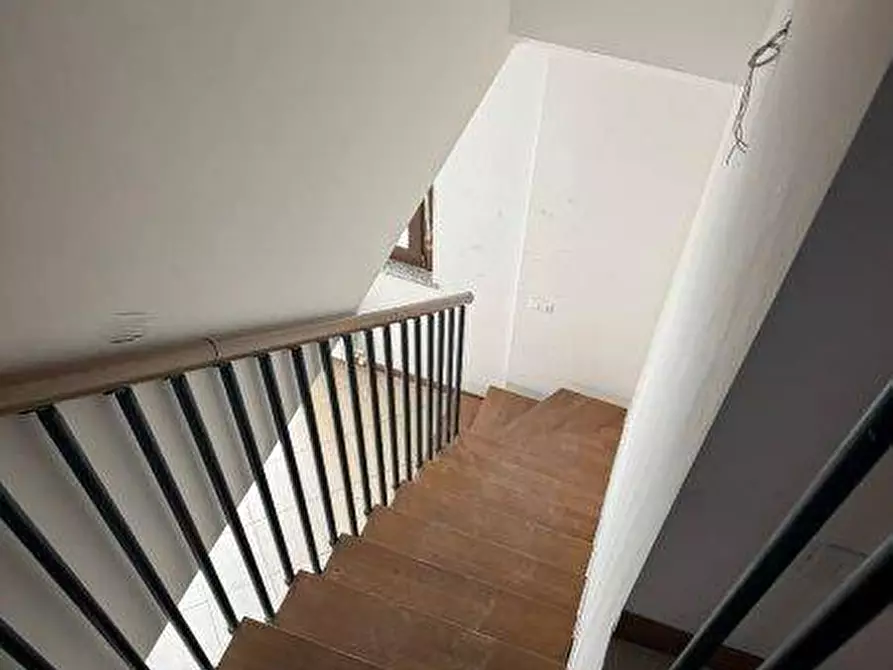 Immagine 25 di Attico in vendita  in via Giolitti a Tortoreto