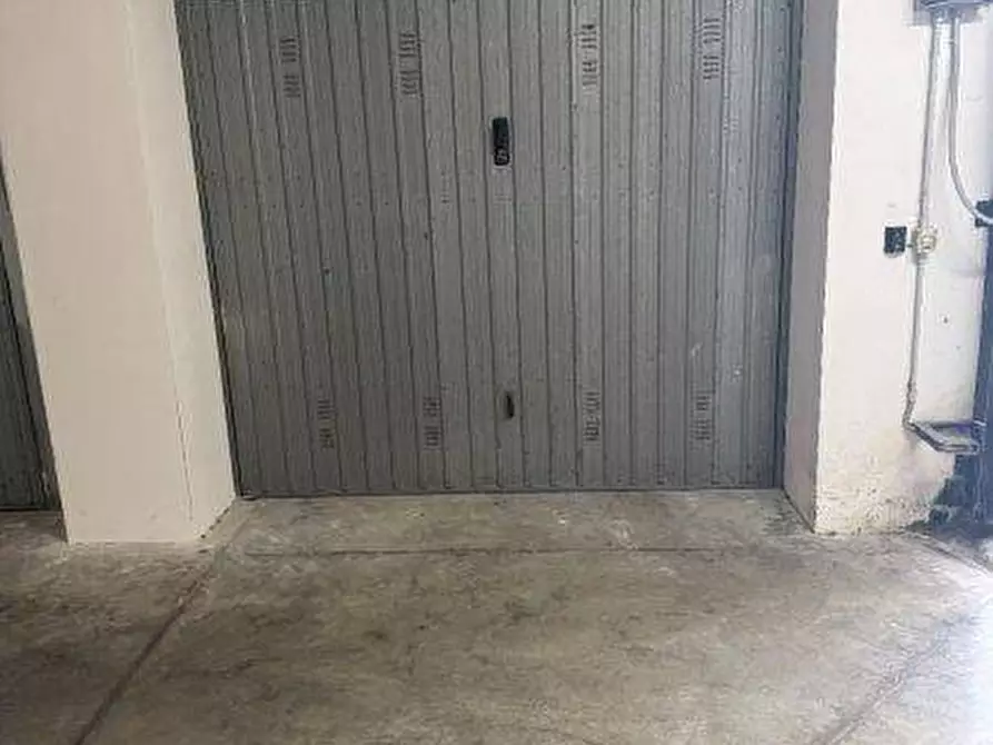 Immagine 36 di Attico in vendita  in via Giolitti a Tortoreto