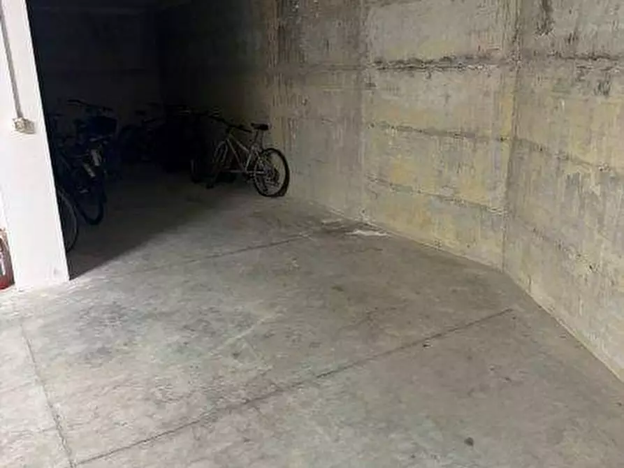 Immagine 37 di Attico in vendita  in via Giolitti a Tortoreto