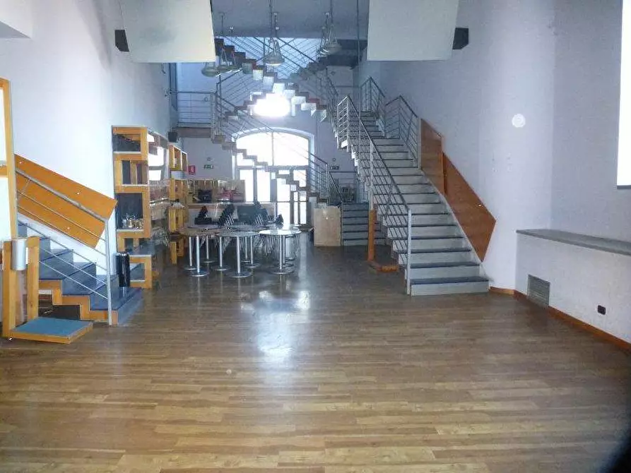 Immagine 6 di Locale commerciale in affitto  in via acerbo a Giulianova