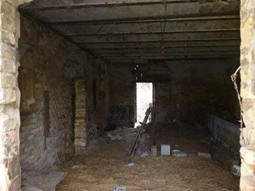 Immagine 13 di Rustico / casale in vendita  in via cavatassi 18 a Tortoreto
