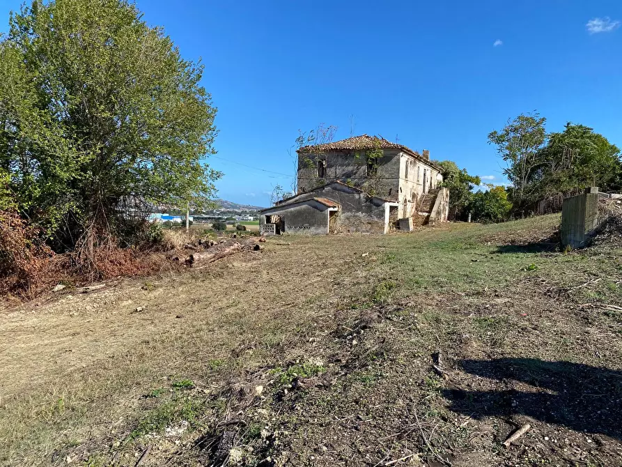 Immagine 9 di Casa indipendente in vendita  in via piane tronto a Ancarano