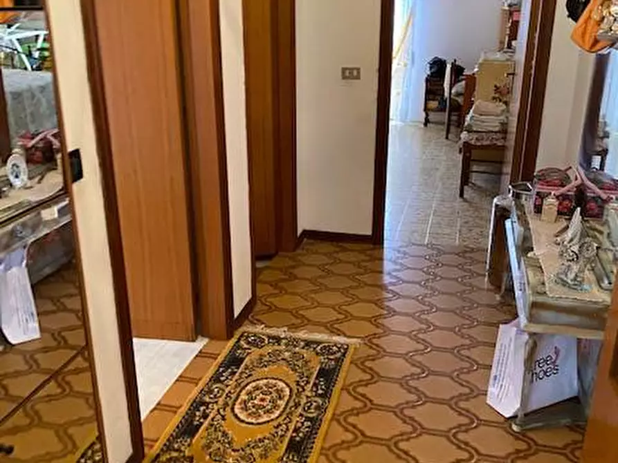 Immagine 26 di Appartamento in vendita  in via capo di fuori 196 a Sant'omero
