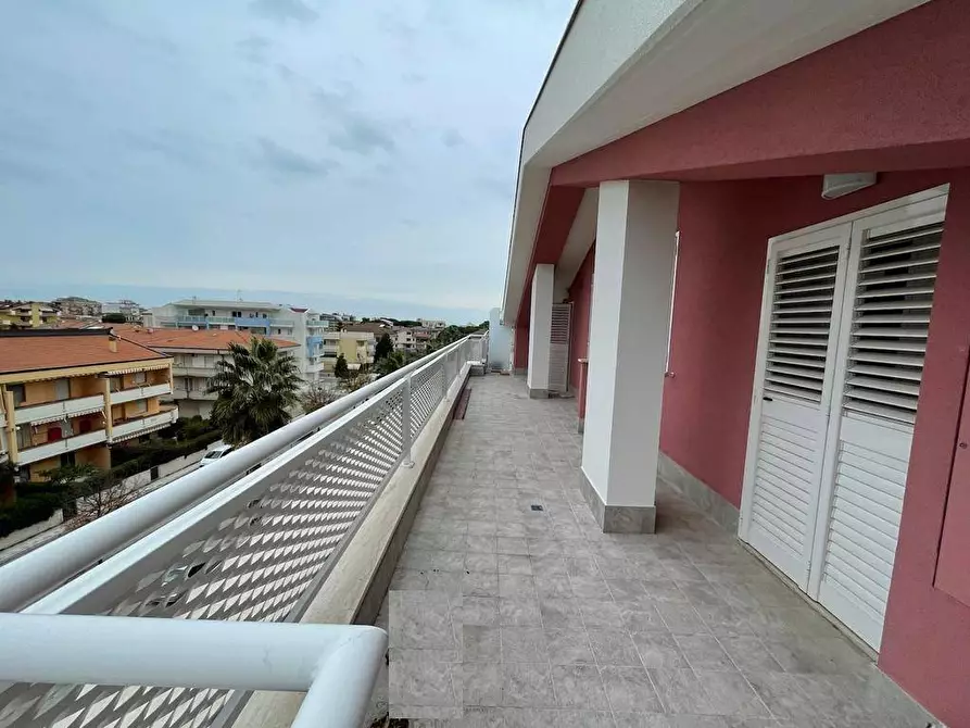 Immagine 5 di Appartamento in vendita  in Via Vincenzo Franchi snc a Tortoreto