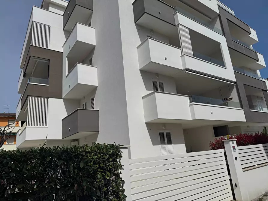 Immagine 2 di Appartamento in vendita  in via etruria 10 a Alba Adriatica
