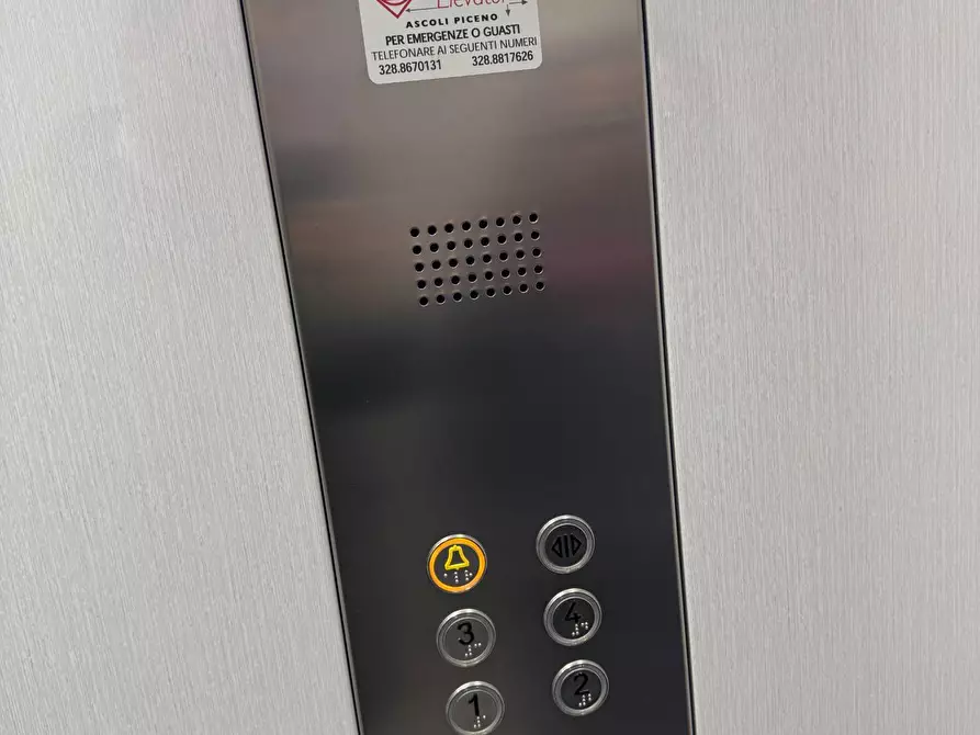 Immagine 6 di Appartamento in vendita  in via etruria 10 a Alba Adriatica