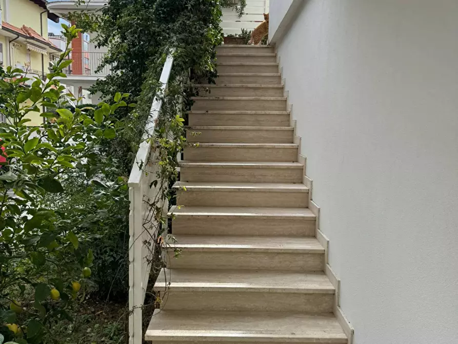 Immagine 17 di Appartamento in vendita  in via etruria 10 a Alba Adriatica