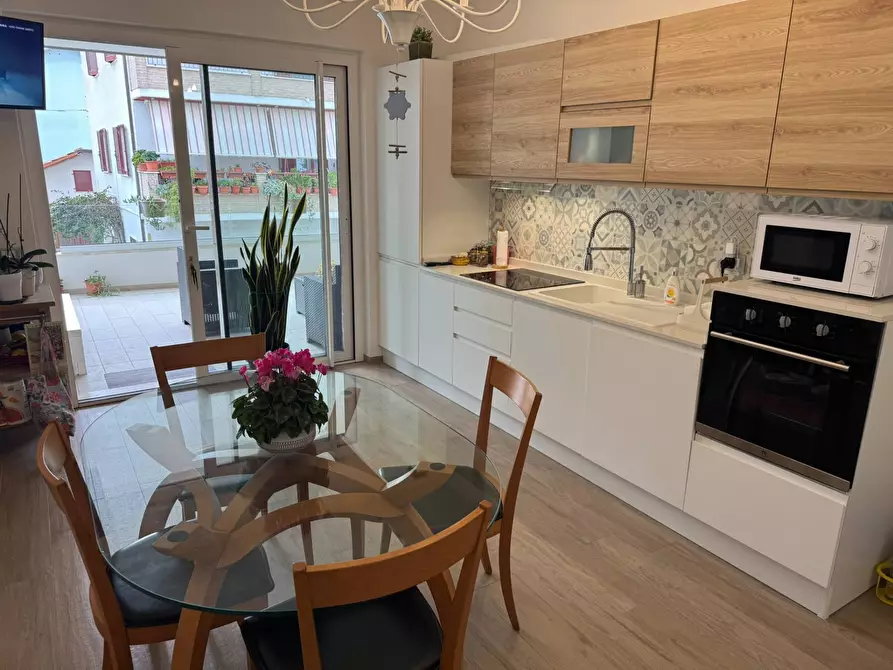 Immagine 21 di Appartamento in vendita  in via etruria 10 a Alba Adriatica