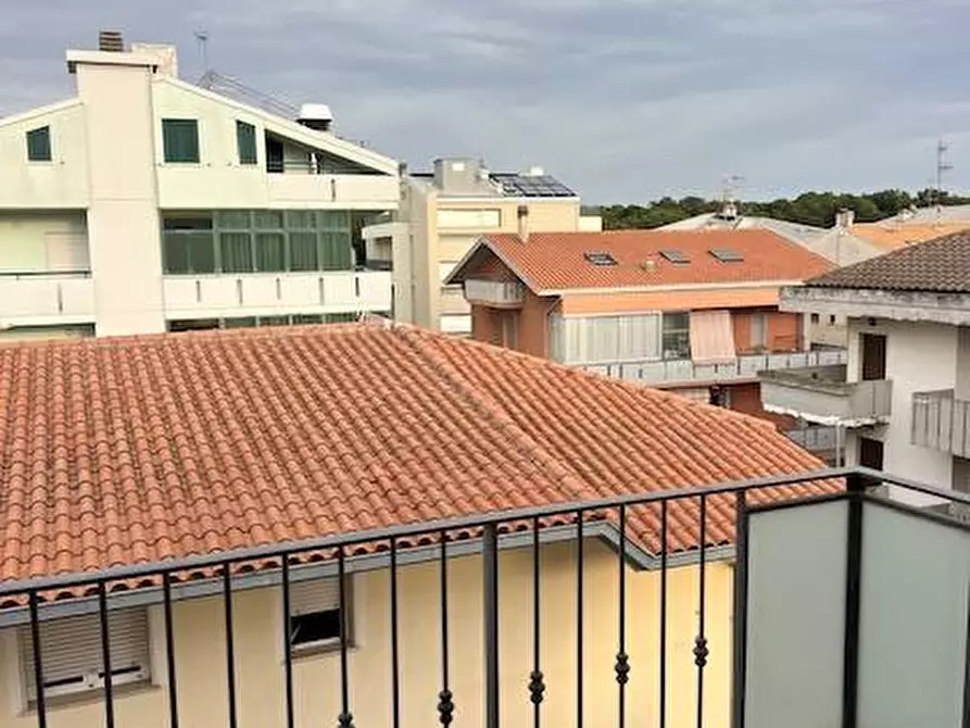 Immagine 13 di Appartamento in vendita  in via calabria 14/16/18 a Alba Adriatica