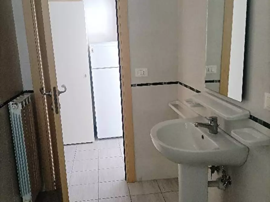 Immagine 13 di Appartamento in affitto  in via Rimini 7 a Tortoreto