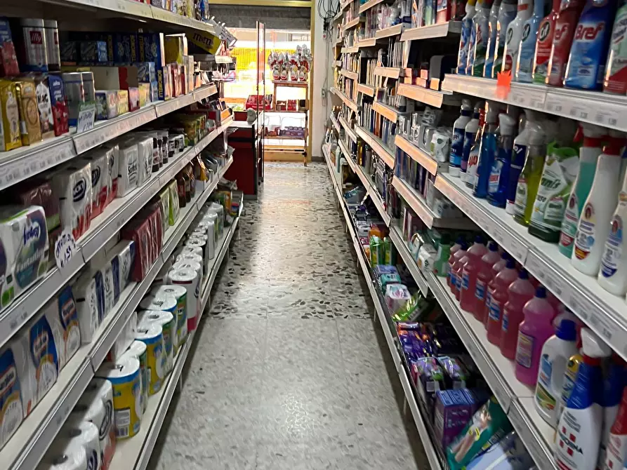 Immagine 11 di Locale commerciale in vendita  in VIA TRIESTE 37 a Alba Adriatica