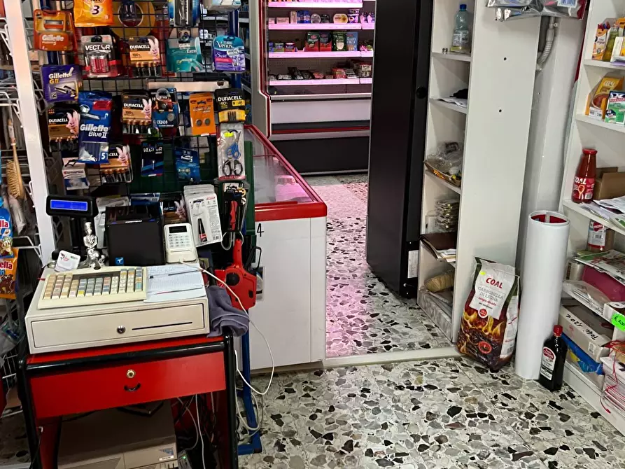 Immagine 19 di Locale commerciale in vendita  in VIA TRIESTE 37 a Alba Adriatica
