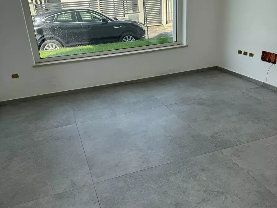 Immagine 25 di Locale commerciale in affitto  in via leonardo da vinci 45 a Tortoreto