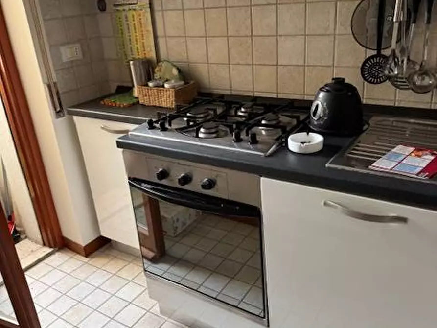 Immagine 19 di Appartamento in affitto  in lungomare marconi a Alba Adriatica