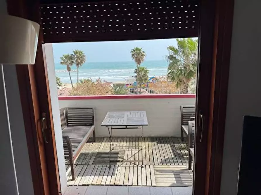 Immagine 4 di Appartamento in affitto  in lungomare marconi a Alba Adriatica