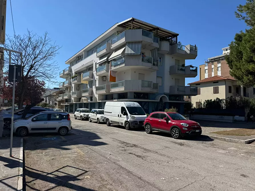Immagine 8 di Appartamento in vendita  in via messina 31 a Mosciano Sant'angelo