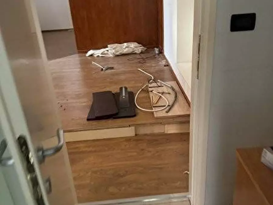 Immagine 17 di Locale commerciale in affitto  in via trieste a Alba Adriatica