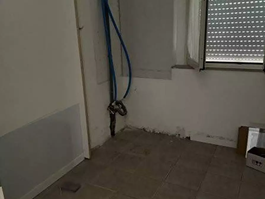 Immagine 22 di Locale commerciale in affitto  in via trieste a Alba Adriatica