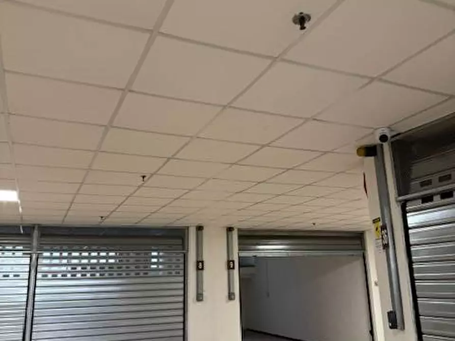 Immagine 7 di Box auto in affitto  in via abruzzi 30 a San Benedetto Del Tronto