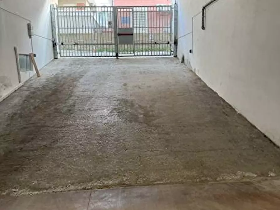 Immagine 3 di Box auto in affitto  in via abruzzi 14 a San Benedetto Del Tronto